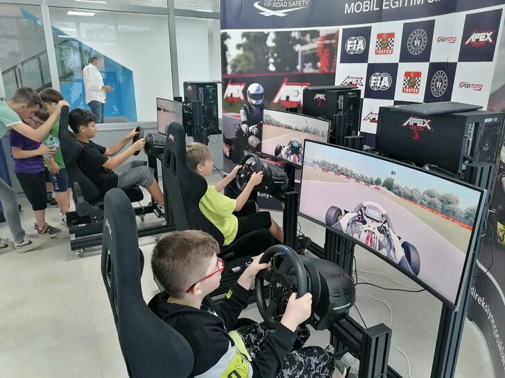 Giresun'da öğrencilere otomobil sporları tanıtıldı G3