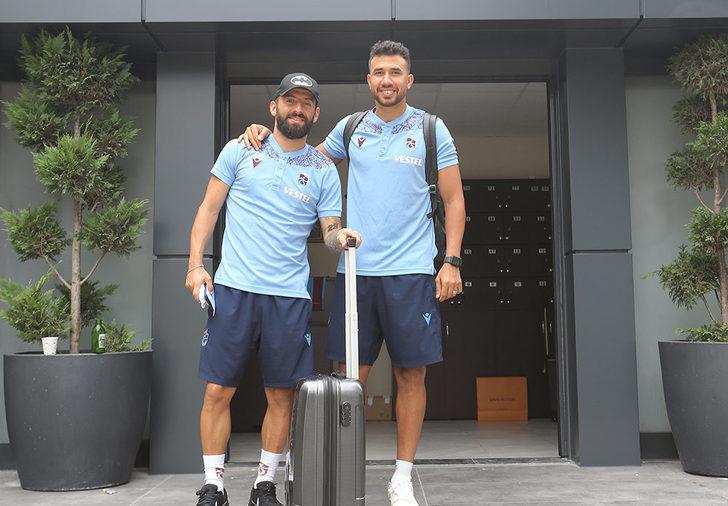 Trabzonspor kafilesi İstanbul'a gitti G4