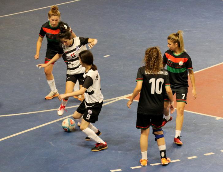 Karabük, İşitme Engelliler Kadın Futsal Türkiye Şampiyonası'na ev sahipliği yapıyor G4