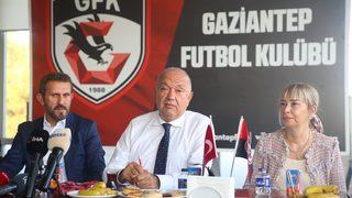 Gaziantep FK'de toplu imza töreni
