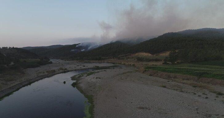 Balıkesir'deki orman yangını kontrol altına alındı G2