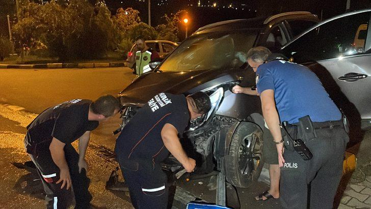 Karabük'te ciple otomobilin çarpıştığı kazada 3'ü çocuk 6 kişi yaralandı G5