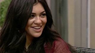 Cansel Çördük durmuyor! Siyah dantelli iç çamaşırlarıyla mutfakta