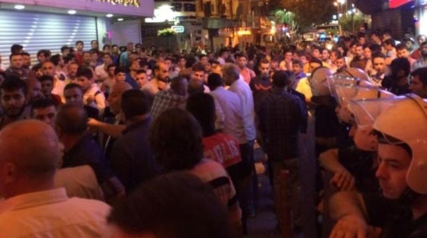 Küfür iddiasıyla başlayan kavga ilçeyi sokağa döktü