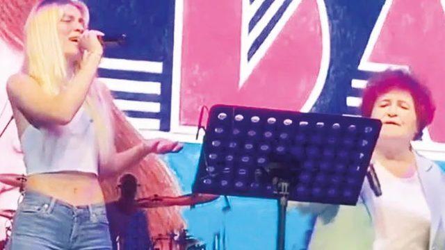 Aleyna Tilki ile düet yapan Selda Bağcan kimdir? Selda Bağcan eşi kimdir, evli mi, kaç yaşında?