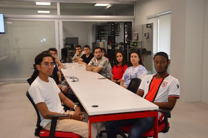 Sakarya Üniversitesi kritik altyapıları koruyacak siber güvenlik uzmanları yetiştiriyor G1