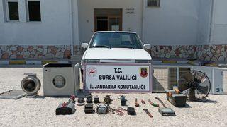 Bursa'da hırsızlık yaptıkları iddiasıyla yakalanan 3 şüpheli tutuklandı