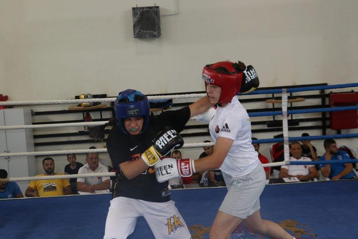 Üst Minikler Boks Milli Takımı'nın Kastamonu kampı sona erdi G3