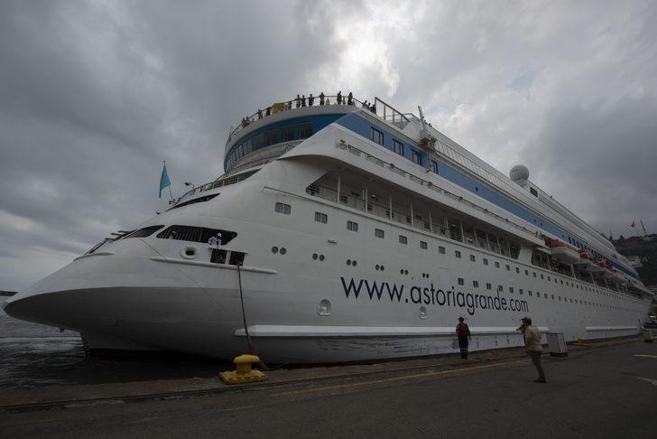 5 yılın ardından ilk kruvaziyer gemi 320 yolcusu ile Trabzon'a geldi G2