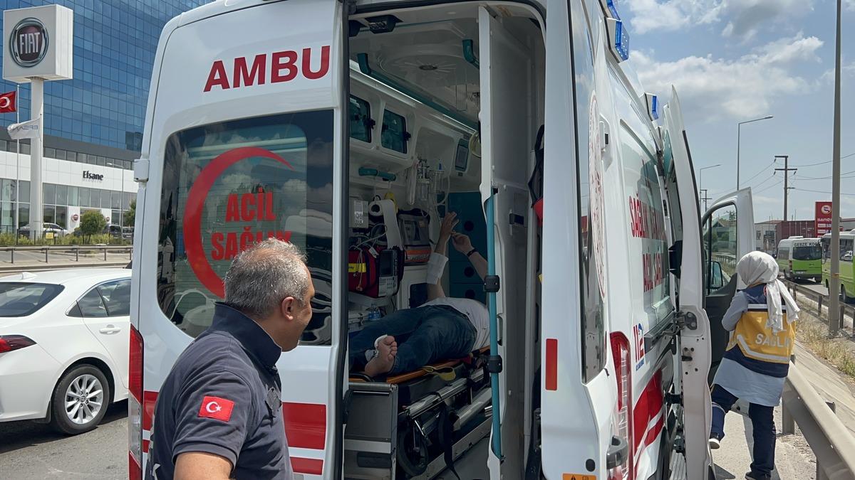 Kocaeli'de bariyerlere &ccedil;arpan motosikletin s&uuml;r&uuml;c&uuml;s&uuml; yaralandı