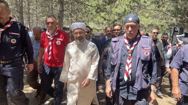 Diyanet İşleri Başkanı Erbaş, İslam İzcileri Dostluk Kampı'nda konuştu: