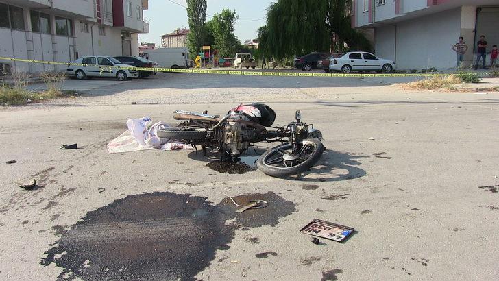 Kahramanmaraş'ta kamyonetle çarpışan  motosikletin sürücüsü hayatını kaybetti G4
