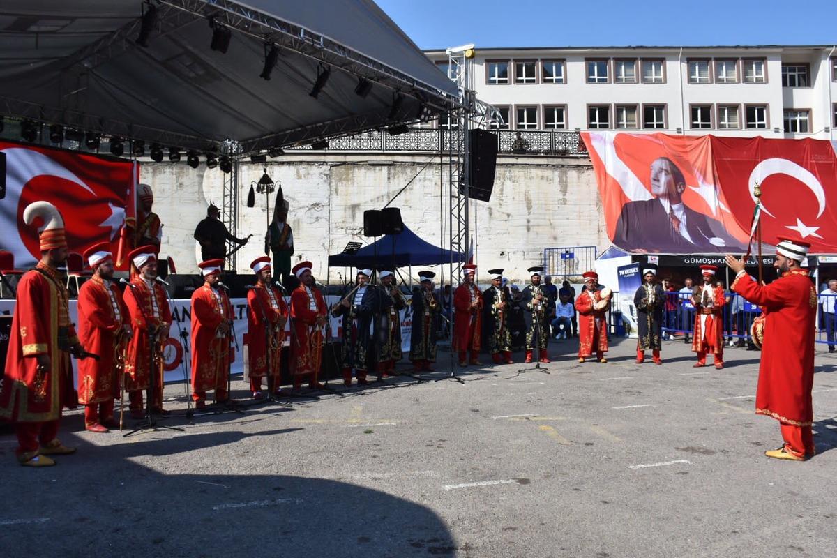 G&uuml;m&uuml;şhane'de, Uluslararası Kuşburnu-Pestil K&uuml;lt&uuml;r ve Turizm Festivali devam ediyor