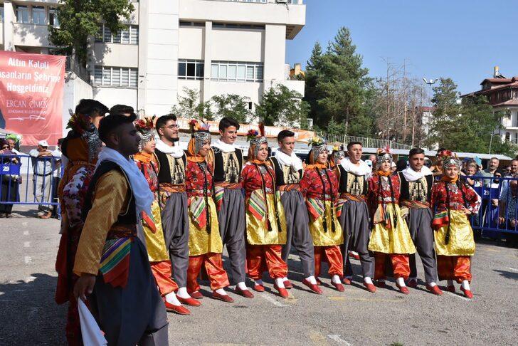 Gümüşhane'de, Uluslararası Kuşburnu-Pestil Kültür ve Turizm Festivali devam ediyor G3