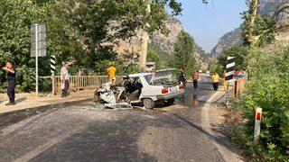 Adana'da kamyonla çarpışan otomobilin sürücüsü ağır yaralandı