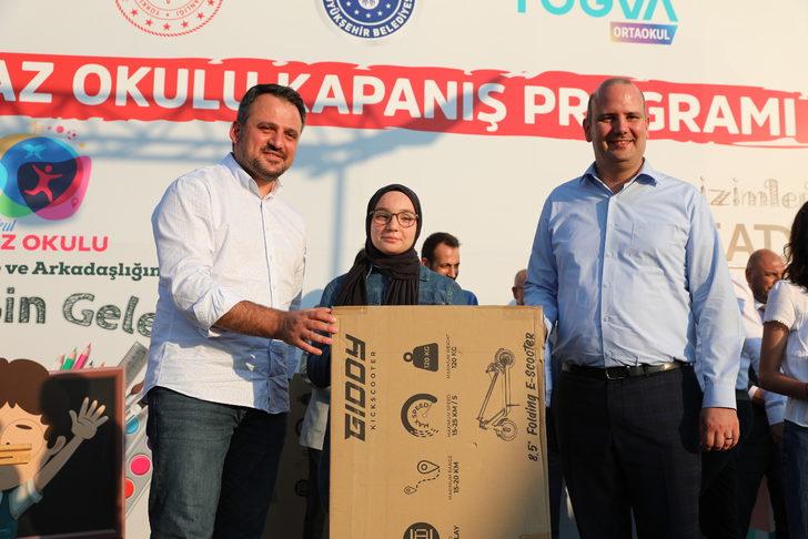 AK Parti Genel Başkan Yardımcısı İleri, Bursa'da TÜGVA yaz okulu kapanış törenine katıldı: G4