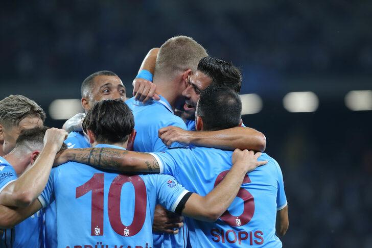 Son dakika: Son şampiyon Trabzonspor sezonu galibiyetle açtı! İstanbulspor'u iki golle geçti...