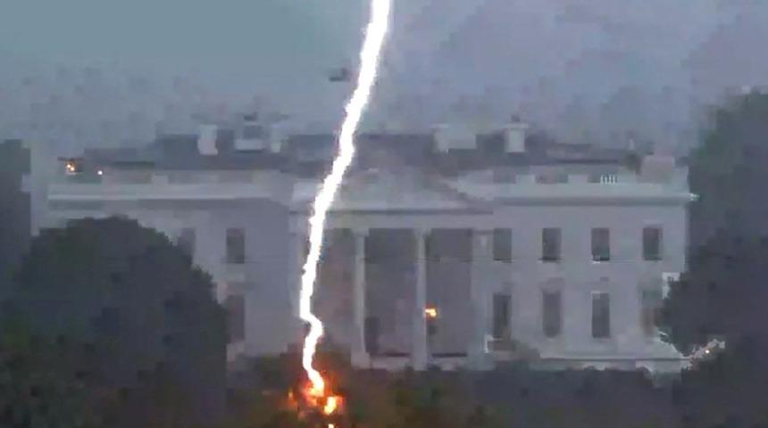 Beyaz Saray yakınlarına yıldırım düştü: 2 kişi öldü!