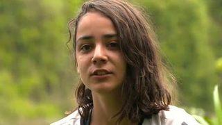 Eski Survivor yarışmacısı Aşkım Burçe mini şortlu poz verdi! 