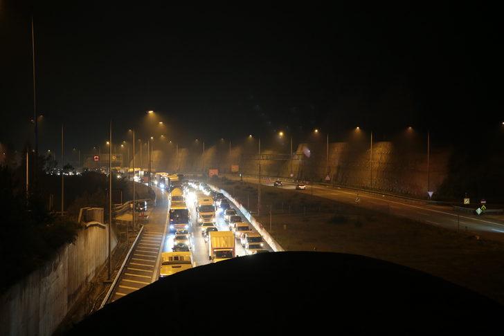 Bolu Dağı Tüneli'nde zincirleme trafik kazası meydana geldi G2