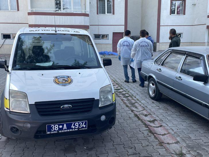 Kayseri'de 6. kattaki evin penceresinden düşen kişi öldü G1