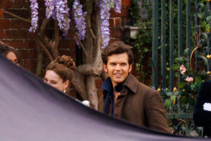 Hannah Dodd 'Bridgerton' setinde görüldü! İşte yeni sezondan kamera arkası görüntüleri G2