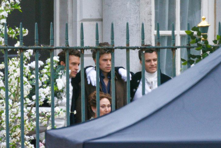 Hannah Dodd 'Bridgerton' setinde görüldü! İşte yeni sezondan kamera arkası görüntüleri G4