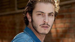 Boran Kuzum'un fotoğrafları gündem oldu! LGBT partisine mi katıldı?