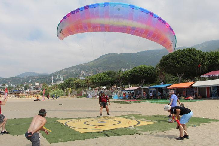 Antalya'da, Türkiye Yamaç Paraşütü Hedef Yarışması 3. Etap Yarışları başladı G1