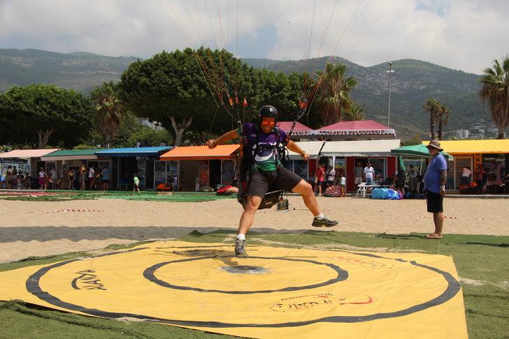 Antalya'da, Türkiye Yamaç Paraşütü Hedef Yarışması 3. Etap Yarışları başladı G4