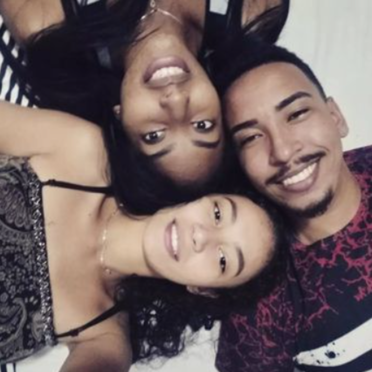 Çok eşli ilişki yaşayan çiftin itirafı gündem oldu! “İlişkimizde bir eksiklik vardı, üçüncü kişiyi bulunca her şey düzeldi” G1