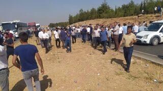 Et ve Süt Kurumu'nun indirim kararına tepki! Yüzlerce kişi toplanıp yol kapattı