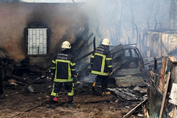 Kayseri'de evini ateşe veren genç gözaltına alındı G4