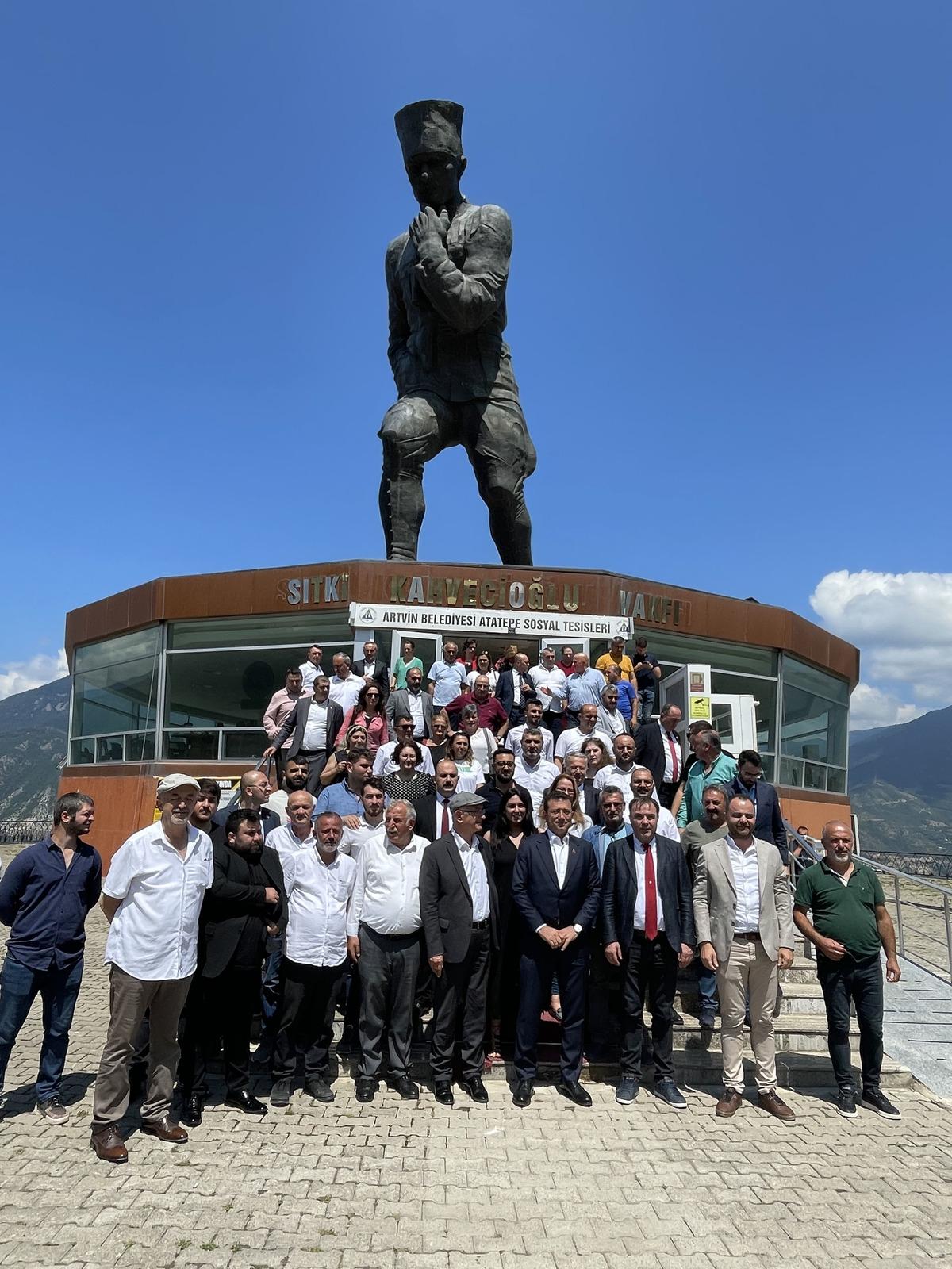 İBB Başkanı İmamoğlu Artvin&rsquo;de temaslarda bulundu