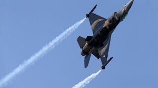 SOLOTÜRK Trabzon'da gösteri uçuşu yaptı