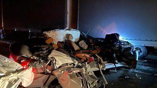 Artvin'de otomobil ile tırın çarpıştığı kazada 1 kişi öldü