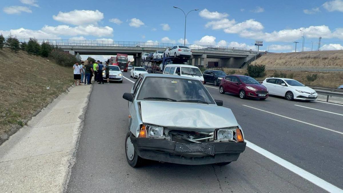 Kocaeli'de zincirleme trafik kazasında 1 kişi yaralandı