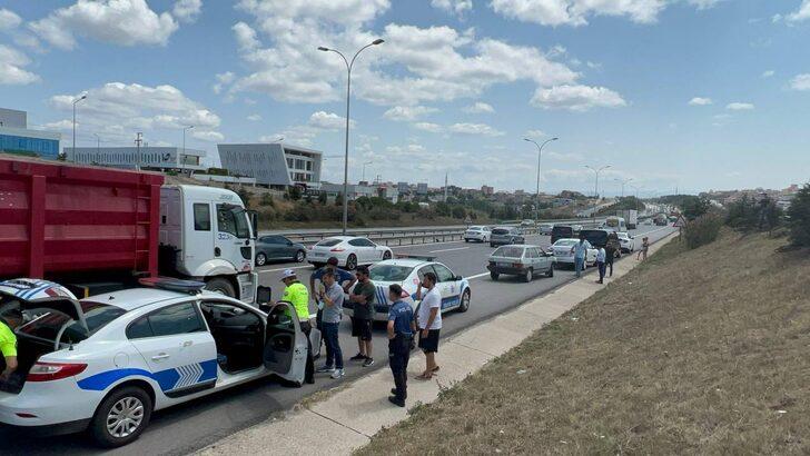 Kocaeli'de zincirleme trafik kazasında 1 kişi yaralandı G2