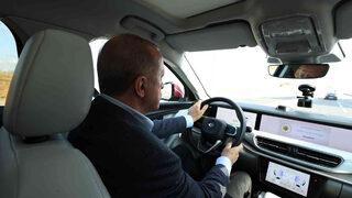 Cumhurbaşkanı TOGG’un direksiyonuna geçti