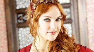 Muhteşem Yüzyıl'ın Hürrem Sultan'ı Meryem Üzerli'den yatak odası pozu!