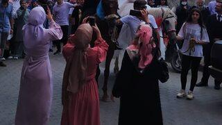 Karabük'te atlara binen gelin ve damat şehir turu attı