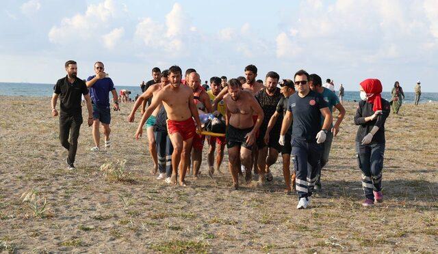 Sakarya'da boğulma tehlikesi geçiren 19 yaşındaki genç kız hastaneye kaldırıldı