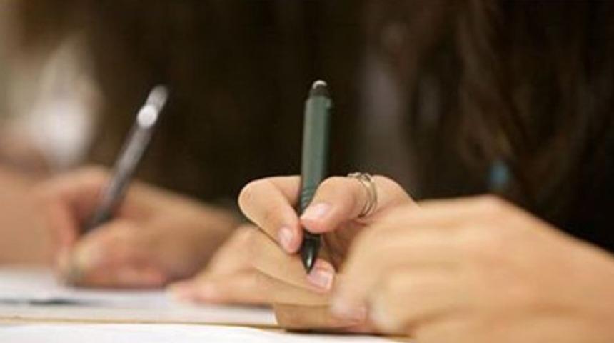 &Ouml;ğrencilerin A&Ouml;F sınav sonu&ccedil;ları i&ccedil;in bekleyişi devam ediyor