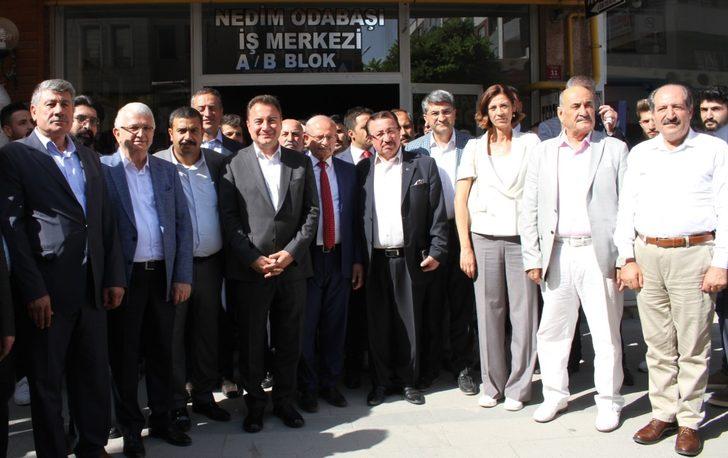 DEVA Partisi Genel Başkanı Babacan, Van'da parti binasının açılışına katıldı G3