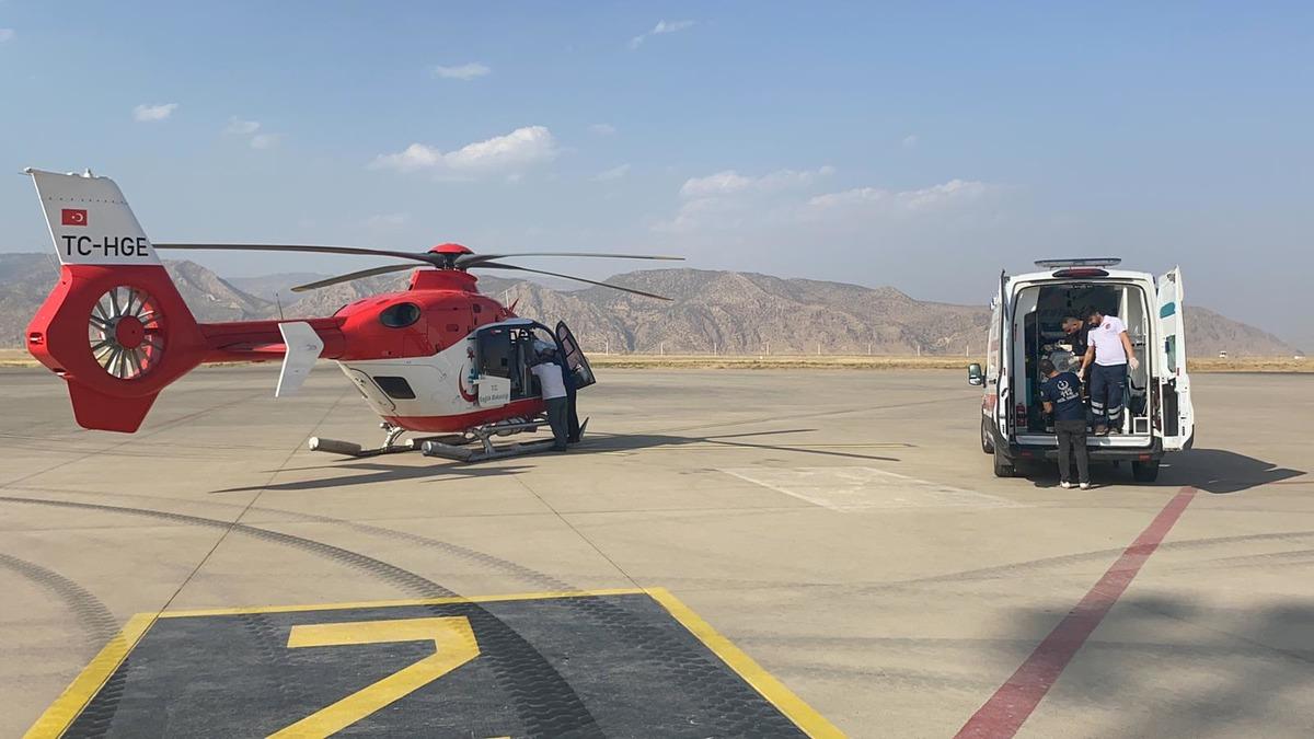 Şırnak'ta ambulans helikopter premat&uuml;re bebek i&ccedil;in havalandı