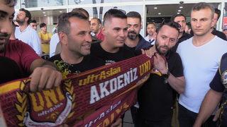 Galatasaray kafilesi Antalya'ya geldi