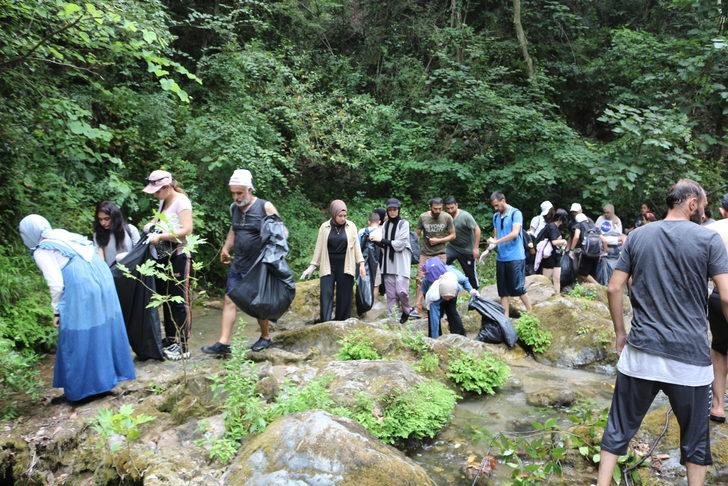 Hatay'da gönüllüler Geçilmez Kanyonu'nu temizledi G1