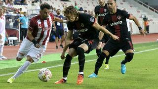 Sivasspor - Gaziantep FK maçında iki gol var, kazanan yok!