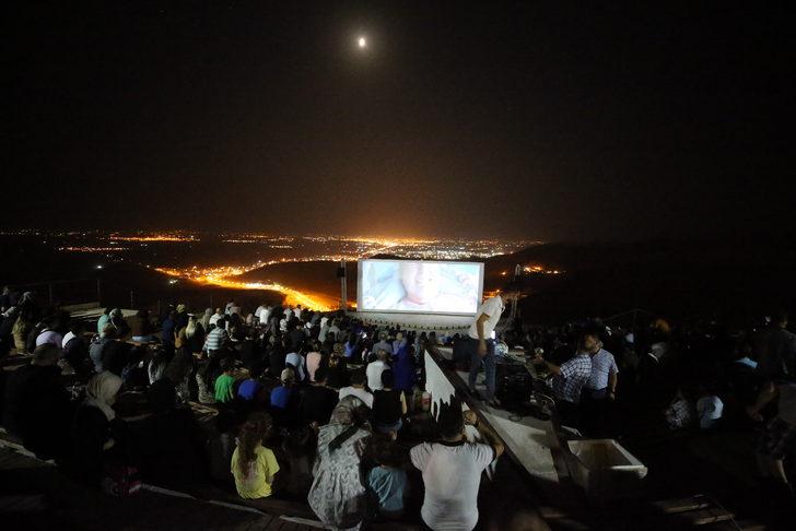 Mardin'de açık havada sinema etkinliği yapıldı G4