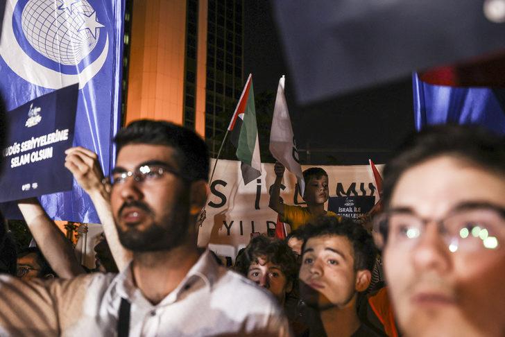 AGD İstanbul Şubesi üyeleri, İsrail'in Gazze Şeridi'ne yönelik saldırılarını protesto etti G4